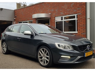 Volvo V60 D4 Aut8 R Design Leder Navi Trekhaak 18"