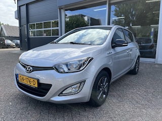 Hyundai i20 1.2 HP i-Motion Cruise, Airco, Bluetooth.
