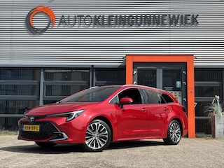 Toyota Corolla 2.0 Touring Sports / Applecarplay/AndroidAuto / Stoel,Stuur & Voorruitverwarming / Camera / Digital Cockpit / Parkeersensoren Rondom / Hybrid 200 Dynamic