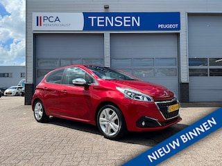 Peugeot 208 1.2 82PK PureTech Signature | Navigatie | Trekhaak | Cruise control |