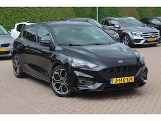 Ford Focus 1.0 EcoBoost Titanium Business ST-Line / Camera / Navigatie / Keyless / 17'' / Stuurverwarming / DAB / Dodehoek / Cruise Control