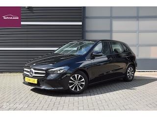Mercedes-Benz B-klasse 180 Business Solution 7g-dct automaat + trekhaak