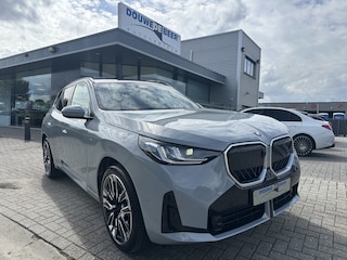 BMW X3 30e xDrive M Sport New Model Direct leverbaar Pano-Dak | Trekhaak | Leer | Stuurverw. | Stoelventilatie en Verwarming