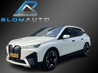 BMW iX xDrive40 M-SPORT PANO+RUITGESTIKT LEDER+LASER+22INCH