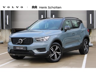 Volvo XC40 T3 Automaat R-Design | Verwarmbare Voor + Achterstoelen | Standkachel | Achteruitrijcamera | Verwarmbaar Stuurwiel | Veiligheidsnet | Parkeersensoren Voor + Achter | High Performance Audio | Cruise Control