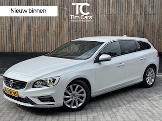 Volvo V60 2.0 D4 R-Design 181pk | Navigatie | Cruise control | Climate control | Hondenrek | Dashcam | Zwarte hemelbekleding | LED dagrijverlichting | Parkeersensoren achter
