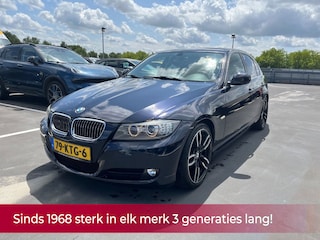 BMW 318i Business Line Style AUTOMAAT! Leer l Navi l Xenon l Cruise l Airco ECC l PDC l 18' LMV! NL AUTO NAP TOPSTAAT