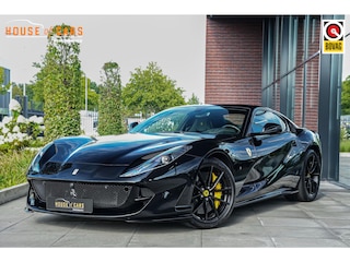 Ferrari 812 6.5 V12 HELE |Daytona carbonseats|passenger display|custom uitlaat|carbon stuur met LED|Apple Carplay|JBL|parkeercamera voor en achter|
