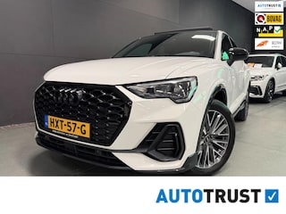 Audi Q3 45 TFSI e 2X S-LINE BLACKLINE PANO/NAVI/DAB/LED/ECC/PDC/CRUISE///
