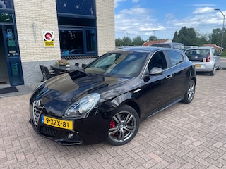 Alfa Romeo Giulietta 1.4 T Exclusive-nav-automaat-trekhaak