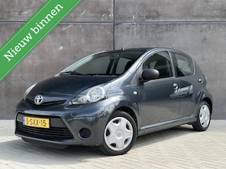 Toyota Aygo 1.0 VVT-i Now 5 Deurs | Dealer OH | Airco | Org. NL!