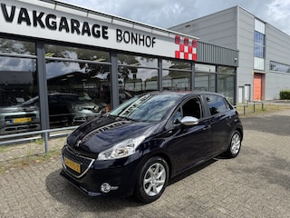 Peugeot 208 1.2 PureTech Style AIRCO-CRUISE-TREKHAAK