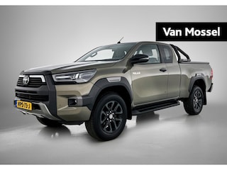Toyota Hilux 2.4 D-4D Xtra Cab Professional | Airco | Navigatie | Multifunctioneel stuur | Trekhaak | Camera | Parkeerhulp voor + achter | Cruise control | Voorstoelen verwarmd |