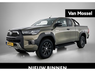 Toyota Hilux 2.4 D-4D Xtra Cab Professional | Airco | Navigatie | Multifunctioneel stuur | Trekhaak | Camera | Parkeerhulp voor + achter | Cruise control | Voorstoelen verwarmd |