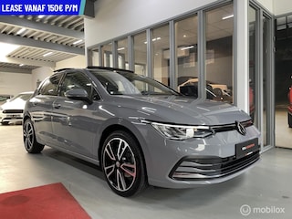 Volkswagen Golf 1.5 eTSI DSG VRITUAL PANO NARDO GREY LAAG KM