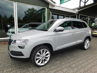 Skoda Karoq 1.5TSI 150PK DSG BUSINESS! All-in Prijs! TrekhaaK!