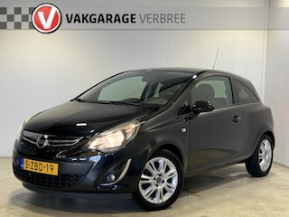 Opel Corsa 1.2-16V BlitZ | Navigatie | LM Velgen 16" | Cruise Control | Voorstoelen Verwarmd | Airco |
