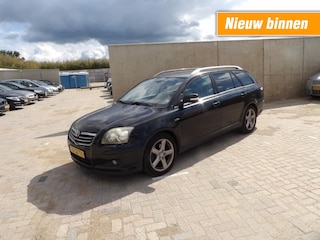 Toyota Avensis Wagon 2.2 D-4D Luna