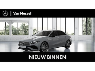 Mercedes-Benz A-klasse 180 Business Solution AMG-Line Limousine / Stoelverwarming / 360Graden-Camera / Panaroma-schuifdak / Night-Pakket / Memory-Stoelen /
