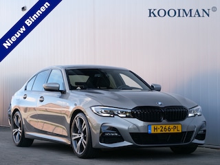 BMW 318i 157pk Executive Edition Automaat M-Sport / Camera / Apple Carplay / Adaptive cruise
