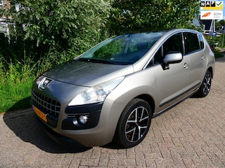 Peugeot 3008 1.6 VTi ST Clima Cruise Navi Trekhaak 1500kg. Hoge instap