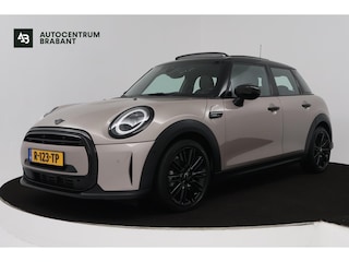 Mini Cooper 1.5 Camden Plus Edition (PANORAMADAK, ACHTERUITRIJCAMERA, HEAD-UP, H&K AUDIO, SFEERVERLICHTING, STOELVERWARMING)
