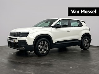 Jeep Avenger Longitude 54 kWh | Parkeersensoren | Apple Carplay/Android Auto | Climate control