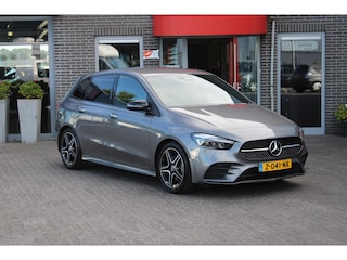 Mercedes-Benz B-klasse 180 Star Edition AMG Line NL Auto!!