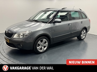 Skoda Fabia Combi 1.2 TSi Scout Trekhaak-Cr.contr-Clima-Parkeersensoren-Lm16''velgen