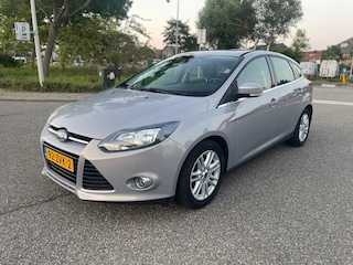 Ford Focus 1.6 TI-VCT Titanium / automaat / cruise.control / navi / airco / stoelverwarming / pdc / lmv / nap….
