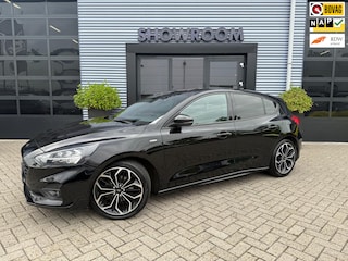 Ford Focus 1.5 EcoBoost Vignale ST-Line|Apple Carplay|Camera|Cruise|Stoel en Stuur verwarming