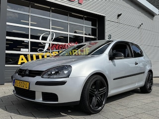 Volkswagen Golf 1.6 FSI Trendline Automaat I Airco I Sport velgen I Comfort pakket I Nwe APK 06-2026