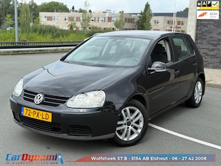 Volkswagen Golf 1.6 FSI Comfortline // AIRCO // KETTING GEDAAN // TREKHAAK // LMV // ONDERHOUD AANWEZIG