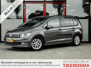 Volkswagen Touran 1.4 TSI Connected Series 7 Persoons | Stoelverwarming | Navigatie | Camera | Cruise Control | Privacy Glas | Climate Control | Parkeersensoren Voor & Achter | Metallic Lak | Lichtmetalen Velgen |