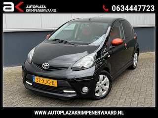 Toyota Aygo 1.0 VVT-i Dynamic Orange Automaat Airco 5d Nieuwe Apk