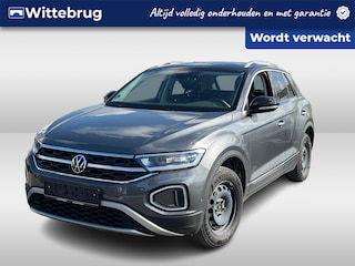 Volkswagen T-Roc 1.5 TSI 150pk DSG Style / Virtual Cockpit Pro / Trekhaak Afneembaar / Elek Achterklep Met Virtual Pedal / Camera / LED / Stuur & Stoelverwarming / 18" LMV