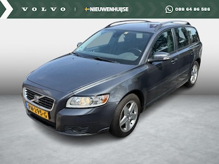 Volvo V50 2.4 Edition I | Cruise control | Automaat | Trekhaak | Stoelverwarming | Dakrails | Mistlampen | Regensensor |