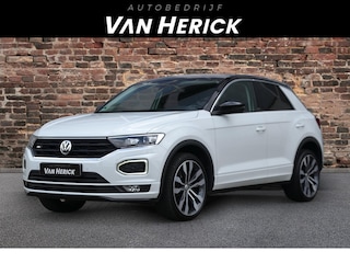 Volkswagen T-Roc 1.5 TSI R-Line Automaat 150PK | Trekhaak | Winterpakket | Virtual Cockpit