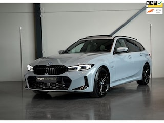 BMW 3-serie Touring 330e M-Sport, Panodak, Trekhaak, Elektrische Stoelen, Brooklyn Grau