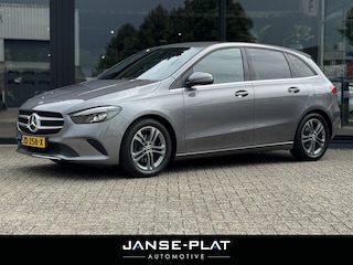 Mercedes-Benz B-klasse 180 AUT Business Solution | Camera | Elektrische achterklep | NL-AUTO