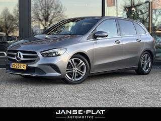 Mercedes-Benz B-klasse 180 AUT Business Solution | Camera | Elektrische achterklep | NL-AUTO