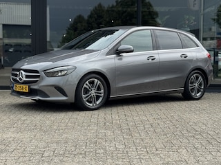 Mercedes-Benz B-klasse 180 AUT Business Solution | Camera | Elektrische achterklep | NL-AUTO
