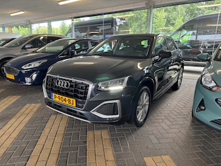 Audi Q2 35 TFSI S Edition | Voorstoelen verwarmd | Camera | Navigatie | Apple Carplay/Android Auto | Elektrisch bedienbare achterklep | Achteruitrijcamera | Airco (automatisch) | Apple Carplay/Android Auto|telefoonintegratie premium