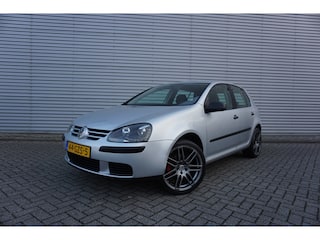 Volkswagen Golf 1.9 TDI Trendline Airco / Navi / Cruise / Elektr. ramen / Trekhaak / NAP