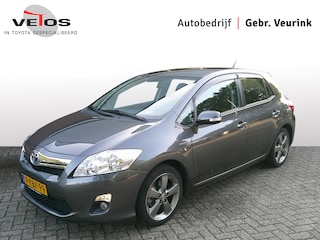 Toyota Auris 1.8 Full Hybrid Executive Business Trekhaak