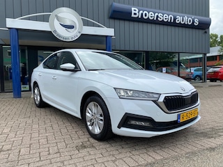 Skoda Octavia 1.0 TSI 110pk Ambition met AppleCarplay en Stoelverwarming
