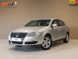 Volkswagen Passat 2.0 FSI Comfortline Business / 150pk / Trekhaak / Automatische klimaatregeling /