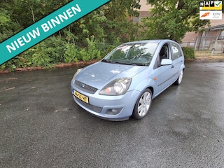 Ford Fiesta 1.6-16V Futura LEUKE AUTO RIJDT EN SCHAKELT GOED