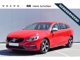 Volvo V60 T4 Business Sport | Park Assist Achter | Verwarmbare Voorstoelen | Sportstoelen | Navigatiesysteem | Electronic Climate Control | Sportstuur | Bluetooth | 18" Lichtmetalen Velgen