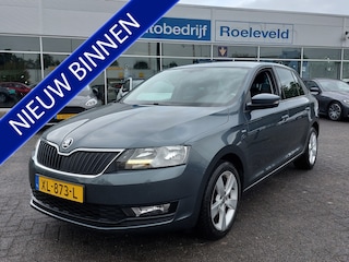 Skoda Rapid Spaceback 1.0 TSI 95pk Greentech Clever Plus-Pack | Navi | Clima | Cruise | Stoelverwarming | Pdc | Bluetooth Carkit+Streaming | Mistlampen | Privacy Glass | 16''lm | Trekhaak
